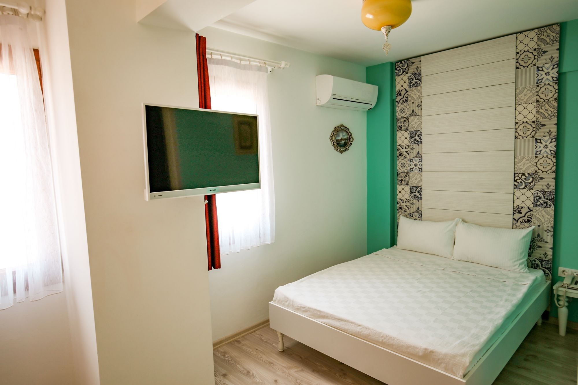 Menendi Otel Foça Exteriör bild