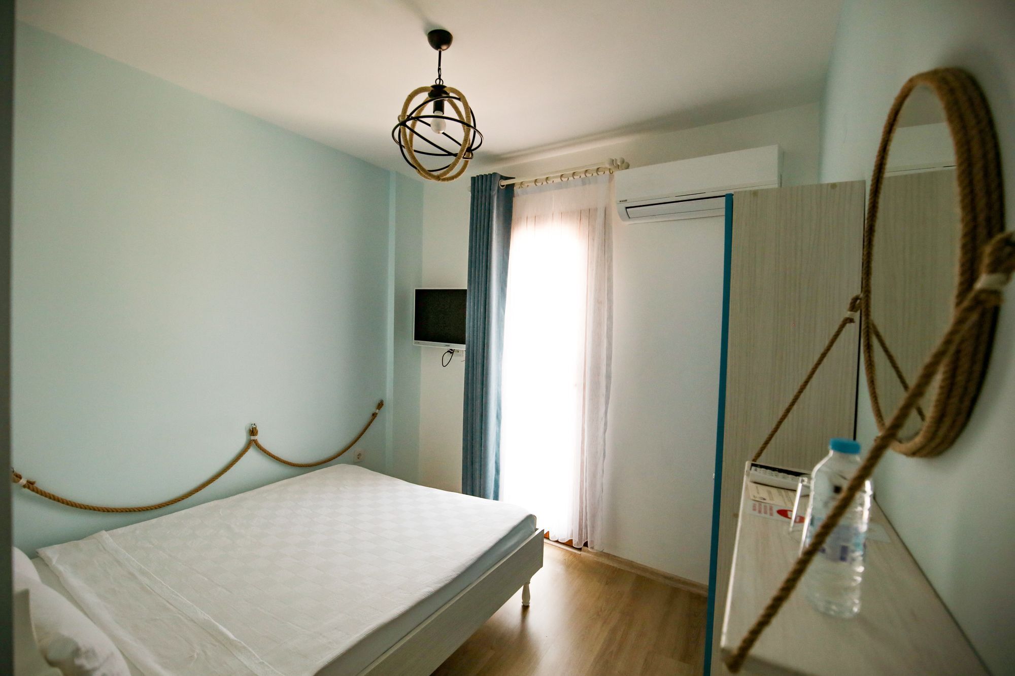 Menendi Otel Foça Exteriör bild